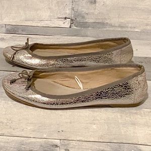 Gap Cracked Silver Flats